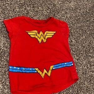 Girls 3T wonder women shirt
